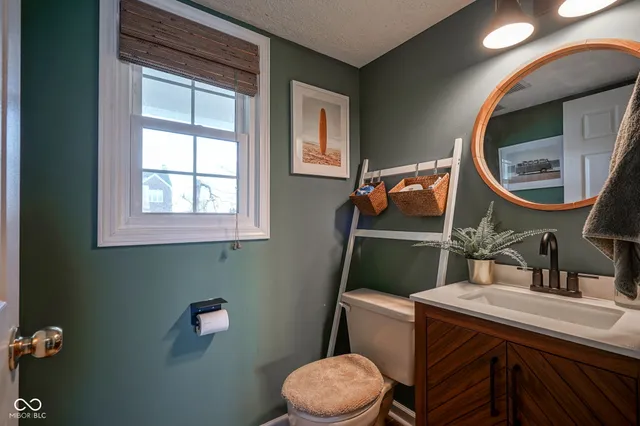 $399,900 | 6626 Manchester Drive, Fishers, IN 46038