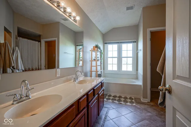 $399,900 | 6626 Manchester Drive, Fishers, IN 46038