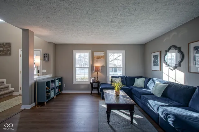 $399,900 | 6626 Manchester Drive, Fishers, IN 46038