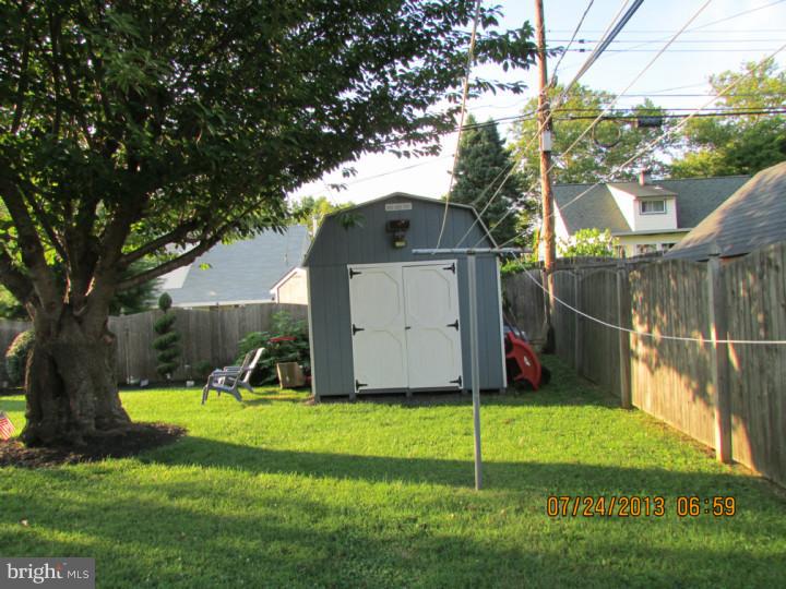 31 Quest Road Levittown, PA 19057 - Photo 15 of 18 Exterior Side