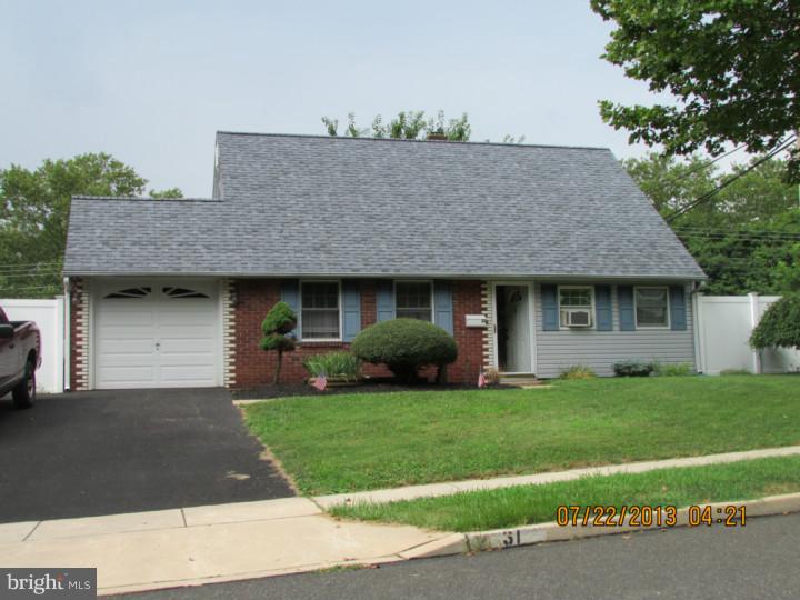31 Quest Road Levittown, PA 19057 - Photo 10 of 18 Exterior Front