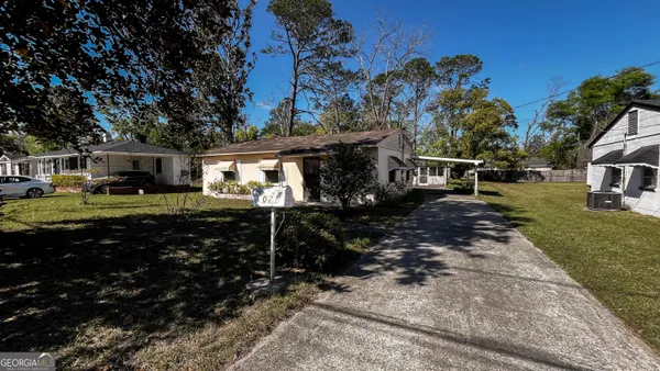 $69,700 | 1021 South Pearl Avenue, Douglas, GA 31533