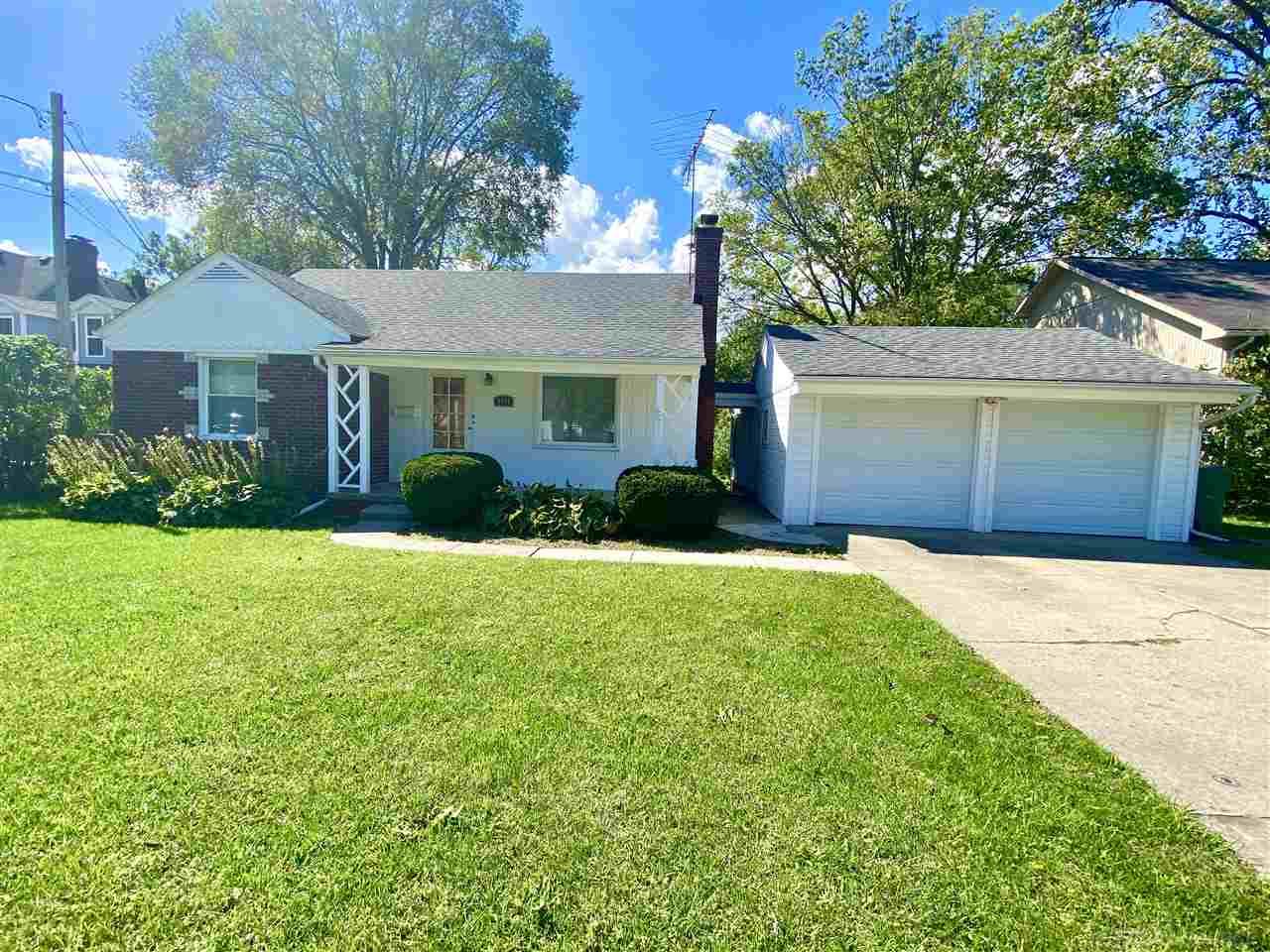 8210 Clinton River Road Sterling Heights, MI 48314 - Photo 2 of 33