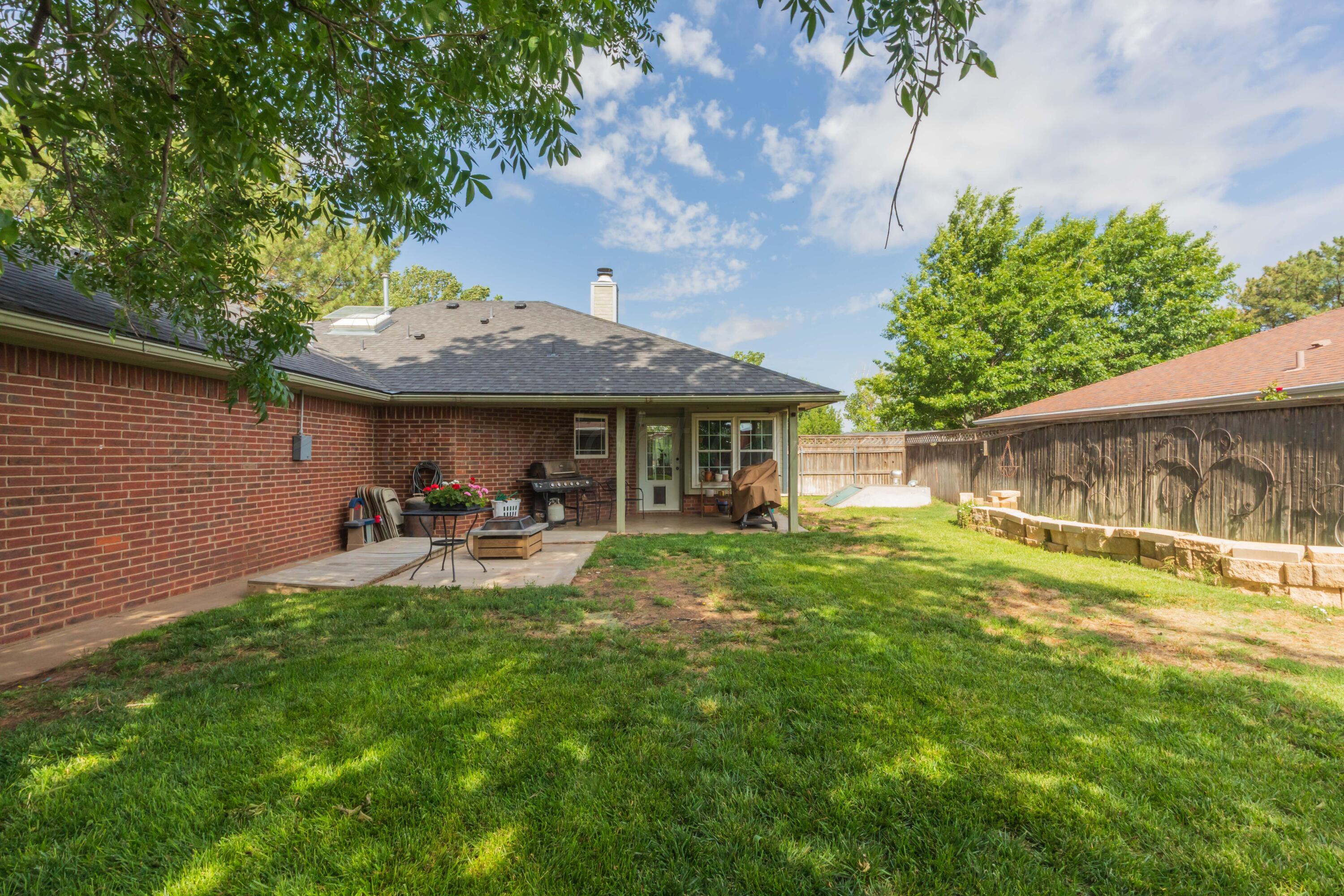8303 Ranier Drive Amarillo, TX 79110 - Photo 27 of 27 BACKYARD VIEW 5