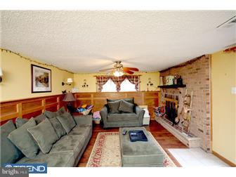 612 Mueller Road Warminster, PA 18974 - Photo 8 of 12 Gallery Image 8
