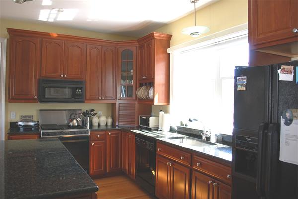 37 Dundee Road Quincy, MA 02171 - Photo 10 of 21 Gallery Image 10