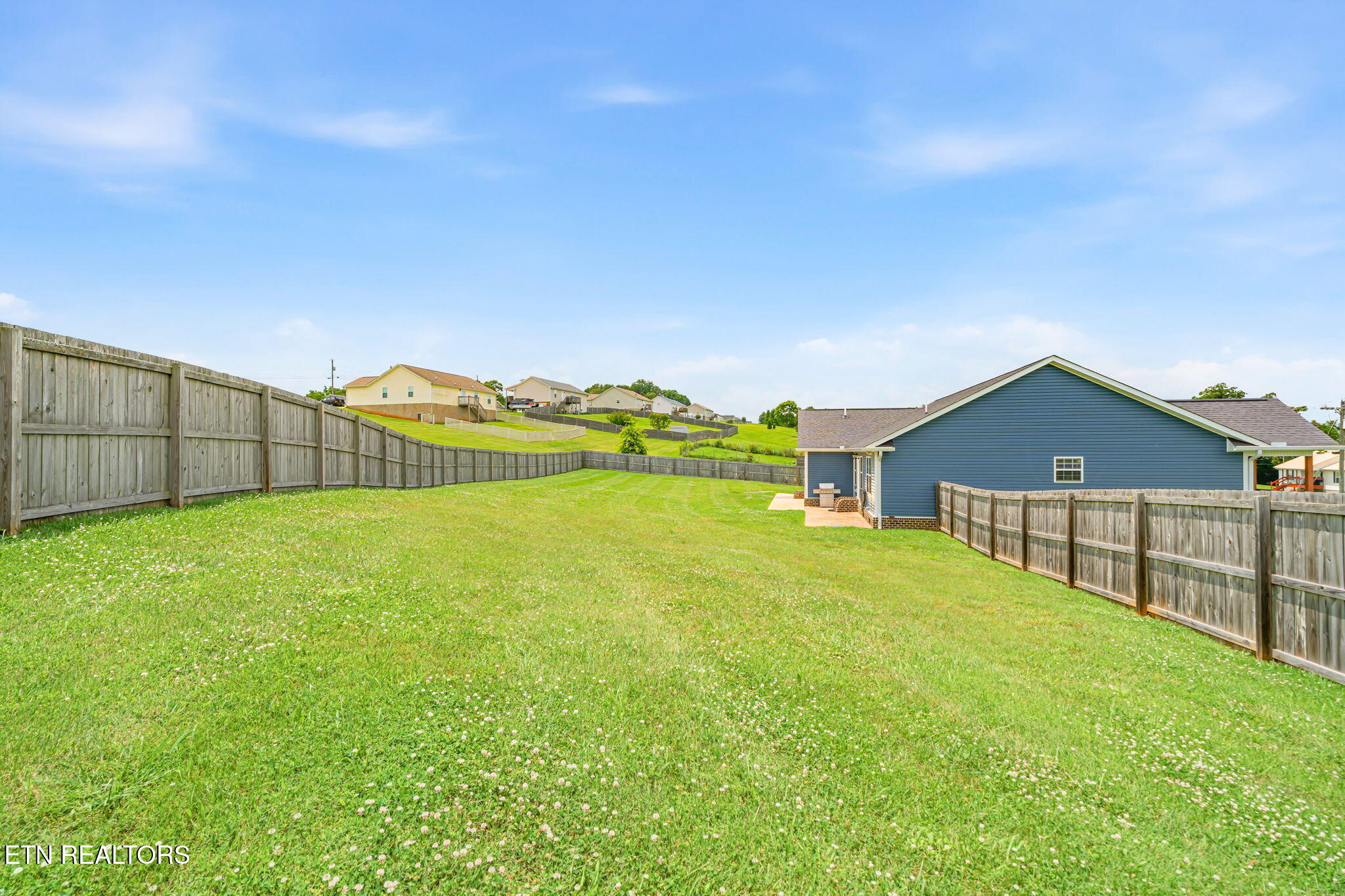 527 Low Valley Road Dandridge, TN 37725 - Photo 40 of 52 42-web-or-mls-527 Low Valley Drive-40