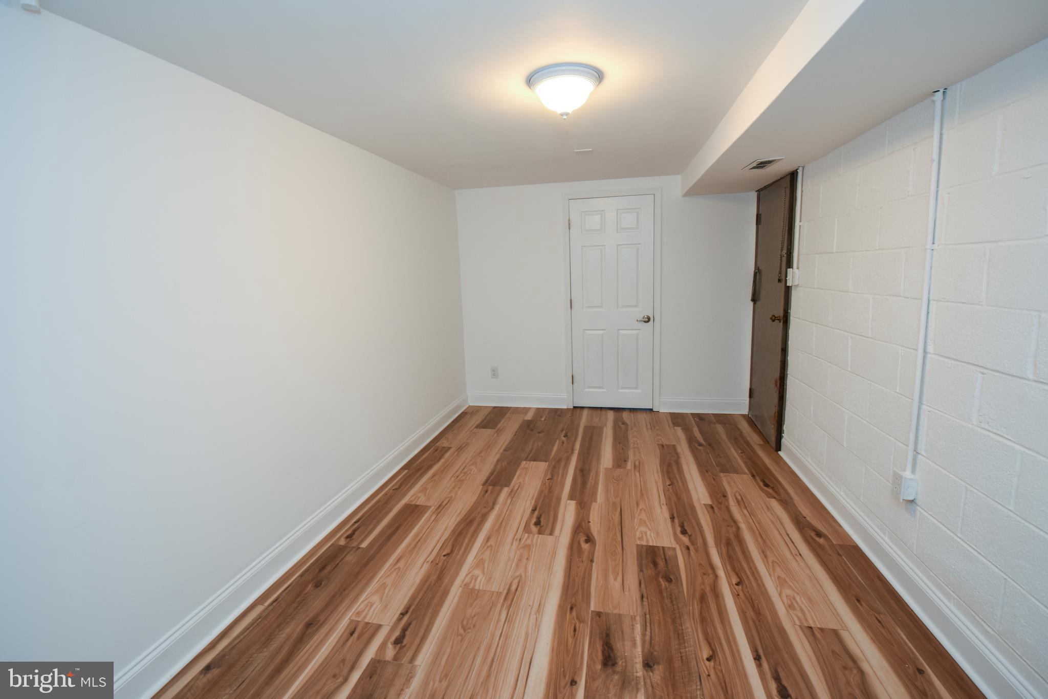 11933 Farwell Road Philadelphia, PA 19154 - Photo 18 of 22 Gallery Image 18