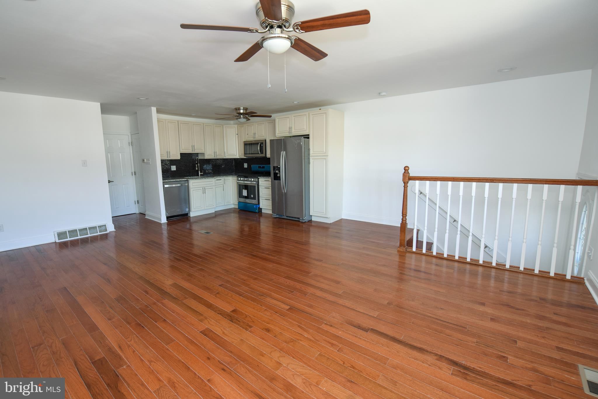 11933 Farwell Road Philadelphia, PA 19154 - Photo 7 of 22 Gallery Image 7