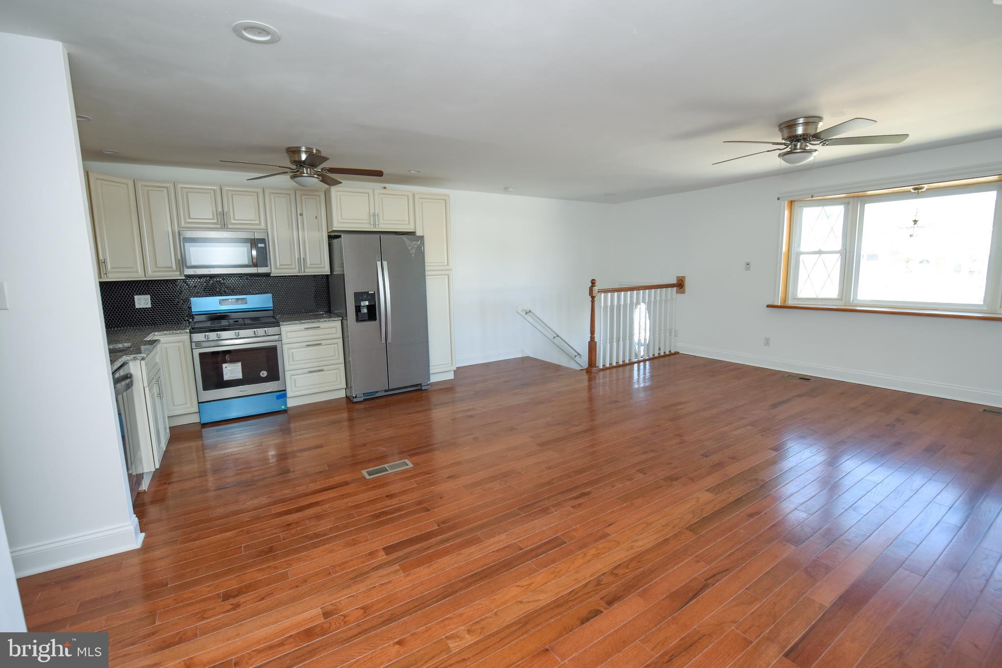 11933 Farwell Road Philadelphia, PA 19154 - Photo 8 of 22 Gallery Image 8