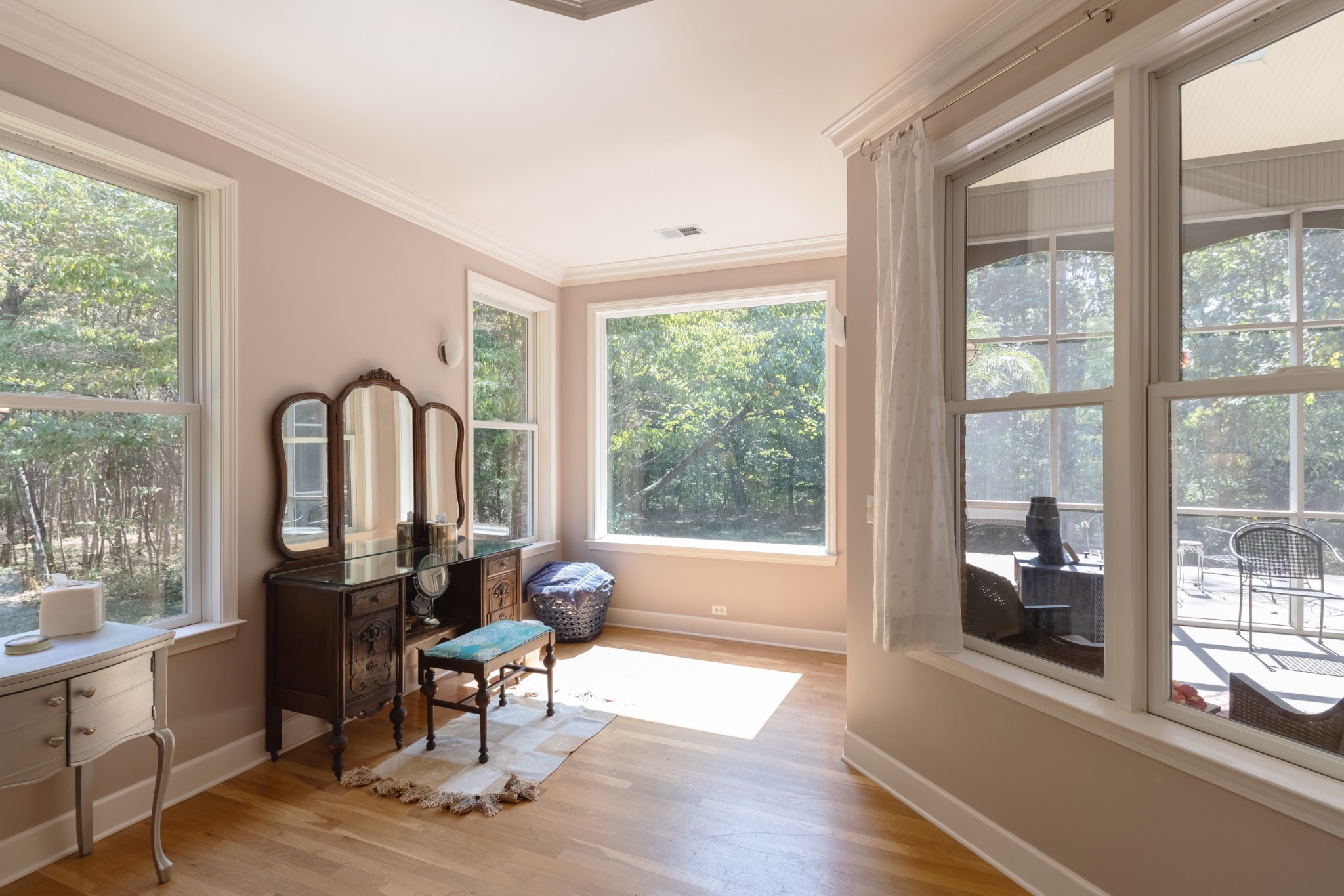 7650 Sleepy Summit Road Fairview, TN 37062 - Photo 14 of 30 a living room with furniture and a large window