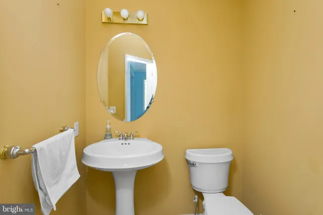 $839,900 | 5 Susannah Drive, Chesterfield, NJ 08515