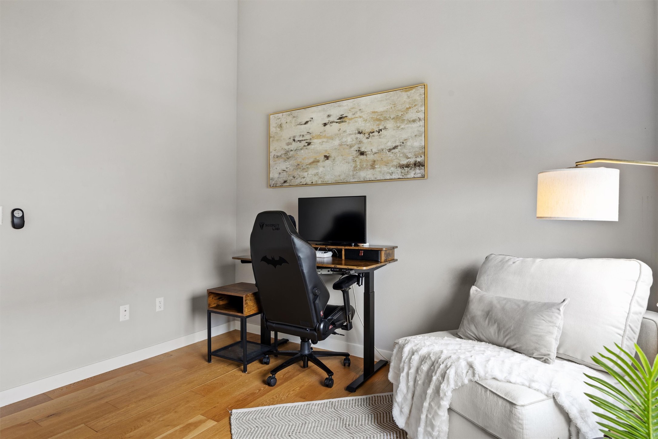 1116 Stobaugh Street, Unit B Austin, TX 78757 - Photo 22 of 38 Neutral finishes create a calm and versatile space.
