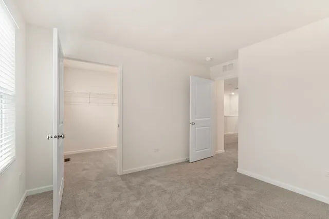 $3,100 | 660 Switchgrass Way, Unit 58002, Bolingbrook, IL 60490