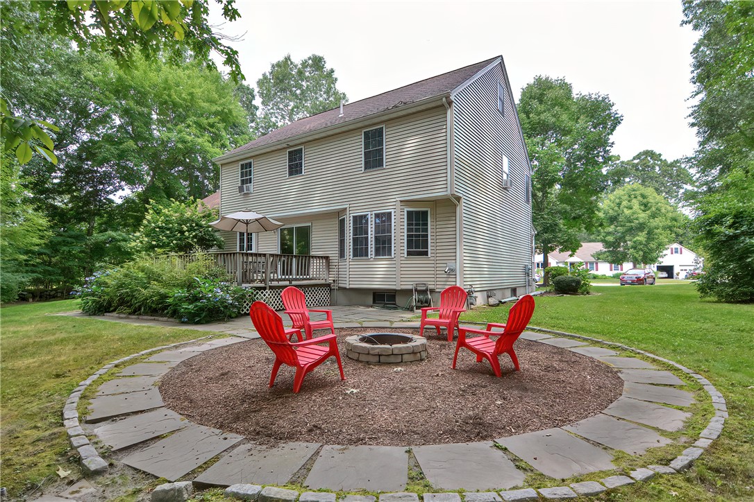 4 Cranberry Road Warren, RI 02885 - Photo 11 of 46 Gallery Image 11