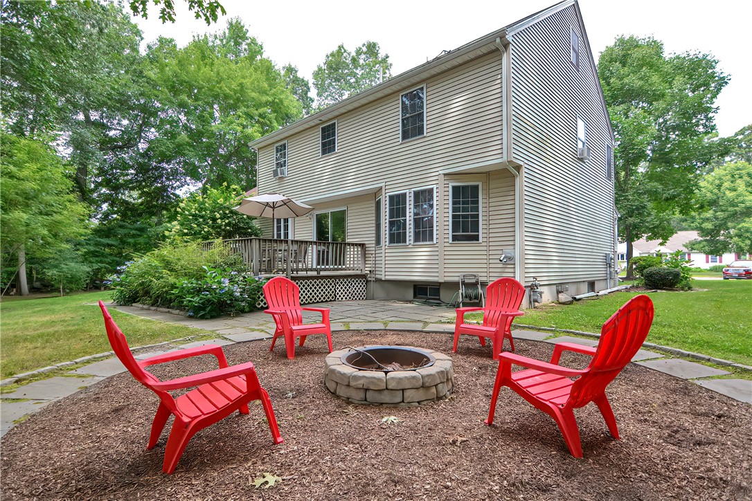 4 Cranberry Road Warren, RI 02885 - Photo 12 of 46 Gallery Image 12