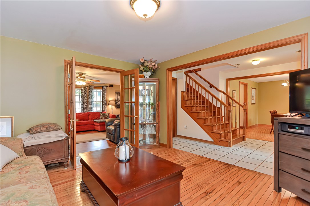 4 Cranberry Road Warren, RI 02885 - Photo 6 of 46 Gallery Image 6