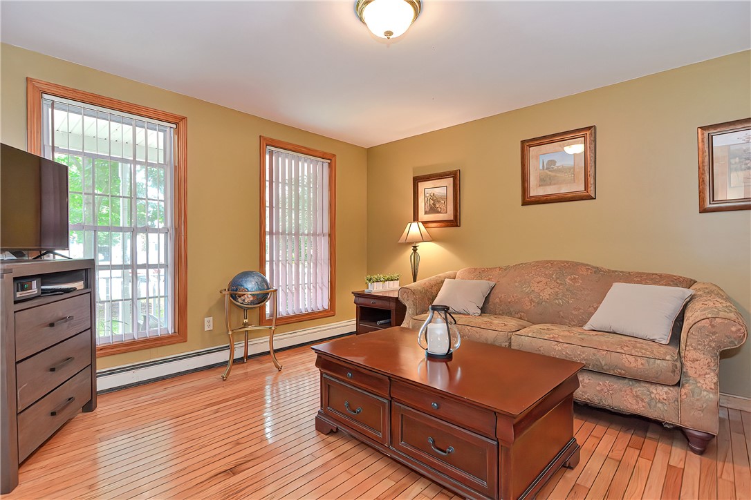 4 Cranberry Road Warren, RI 02885 - Photo 10 of 46 Gallery Image 10