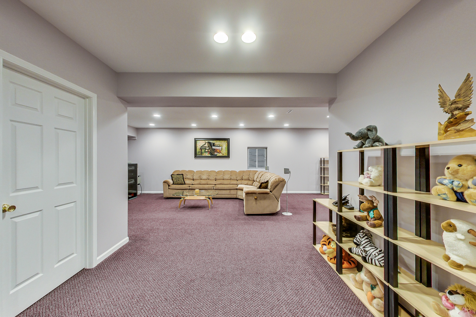 790 Edgemere Road Buffalo Grove, IL 60089 - Photo 32 of 42 a view of livingroom with furniture and toys