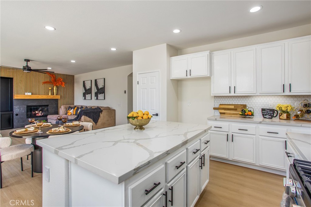 25264 Drake Drive Moreno Valley, CA 92553 - Photo 14 of 42 KITCHEN