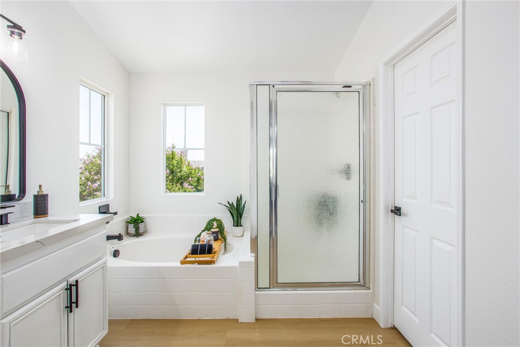 25264 Drake Drive Moreno Valley, CA 92553 - Photo 34 of 42 MASTER BATHROOM