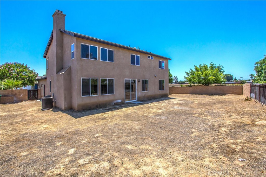 25264 Drake Drive Moreno Valley, CA 92553 - Photo 35 of 42 BACKYARD