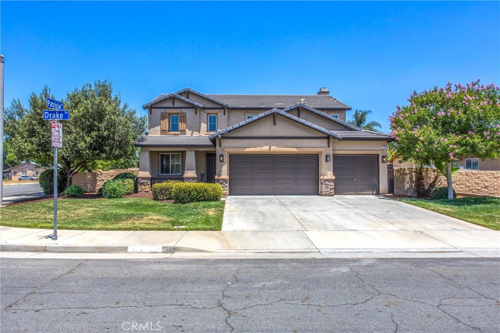 25264 Drake Drive Moreno Valley, CA 92553 - Photo 3 of 42