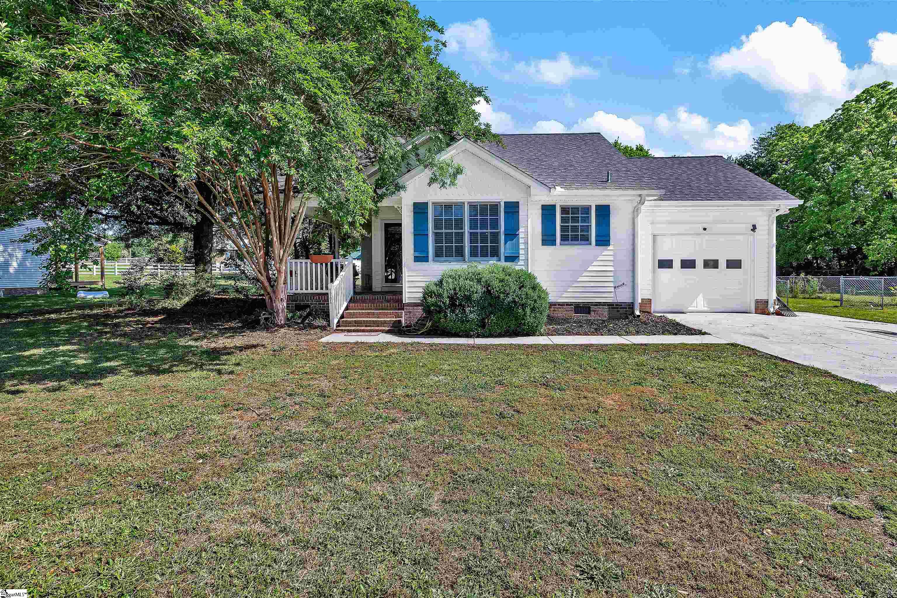 111 Canvas Back Court Anderson, SC 29626 - Photo 1 of 22 Gallery Image 1