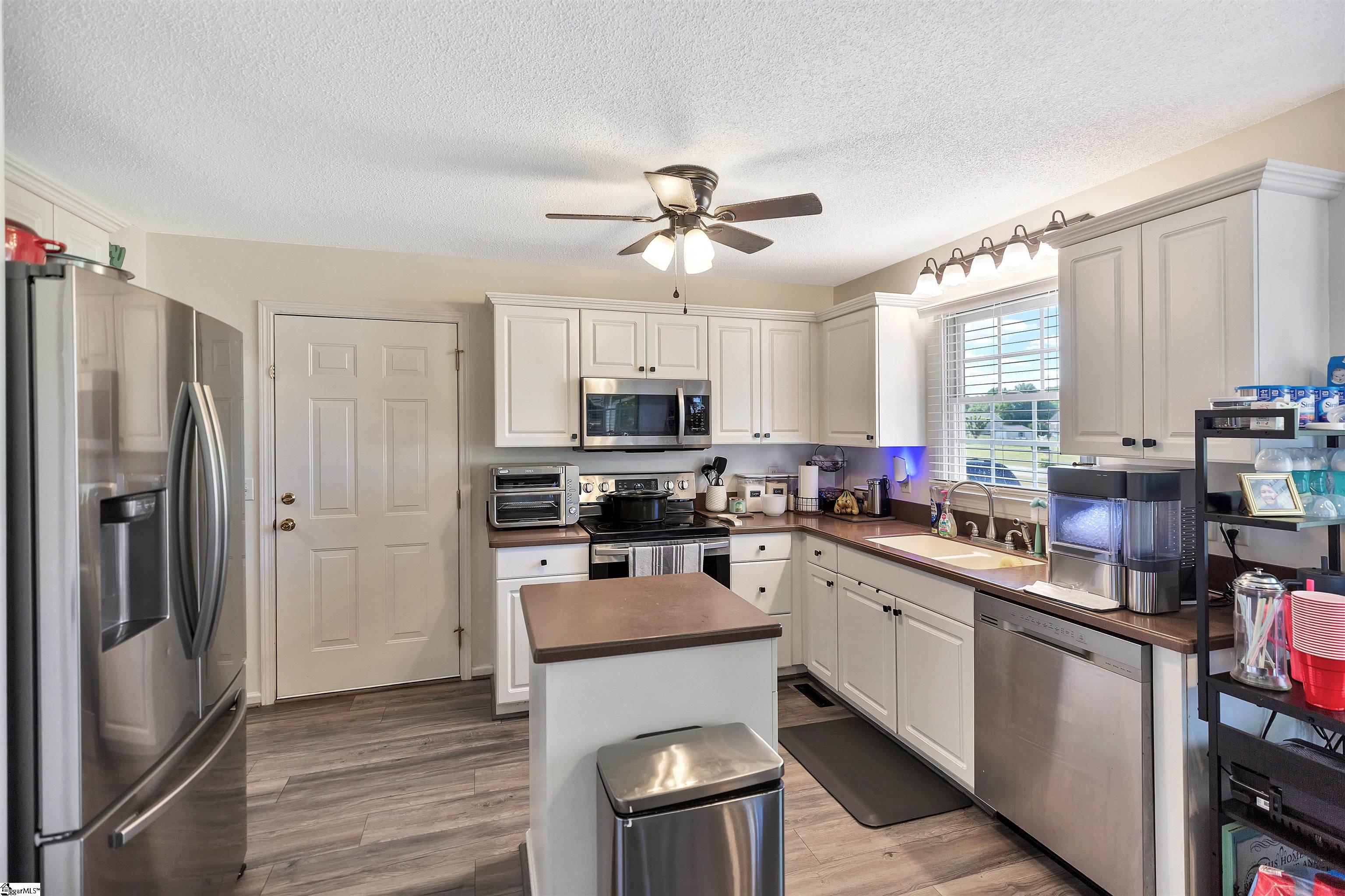 111 Canvas Back Court Anderson, SC 29626 - Photo 6 of 22 Gallery Image 6