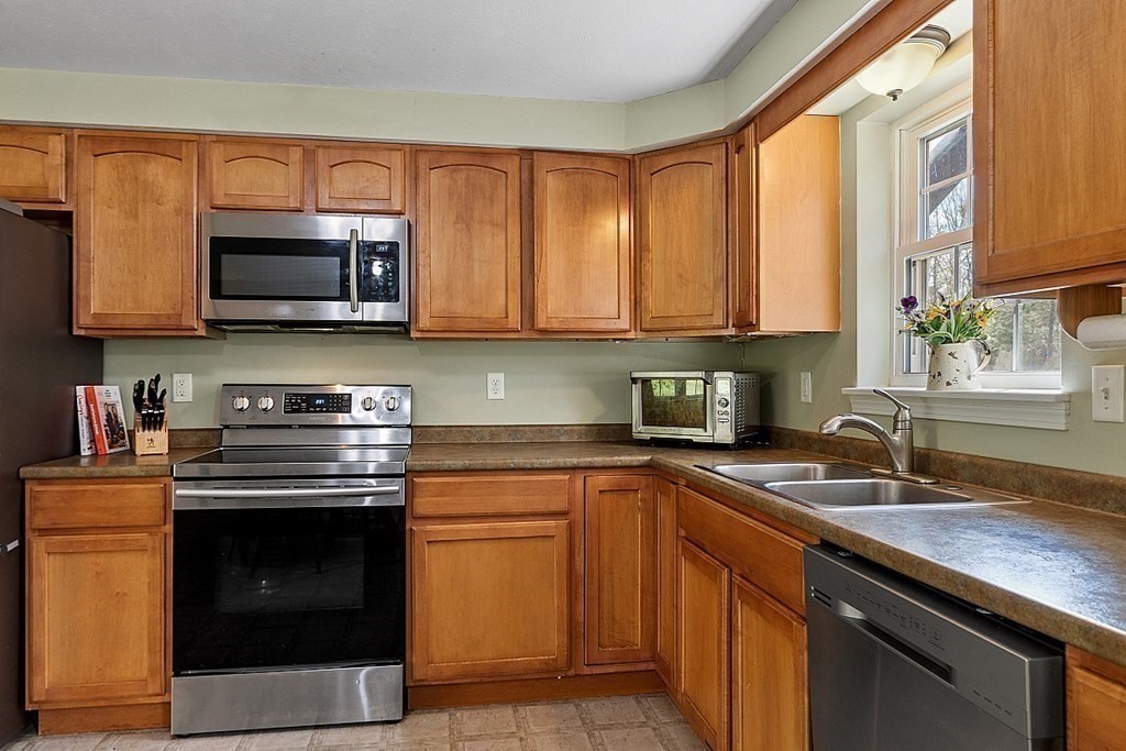 302 Old Keene Road Athol, MA 01331 - Photo 13 of 31 Gallery Image 13