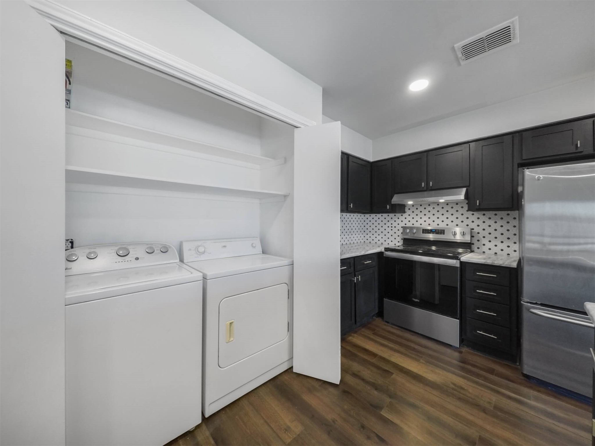 48 April Point Drive South Conroe, TX 77356 - Photo 14 of 35