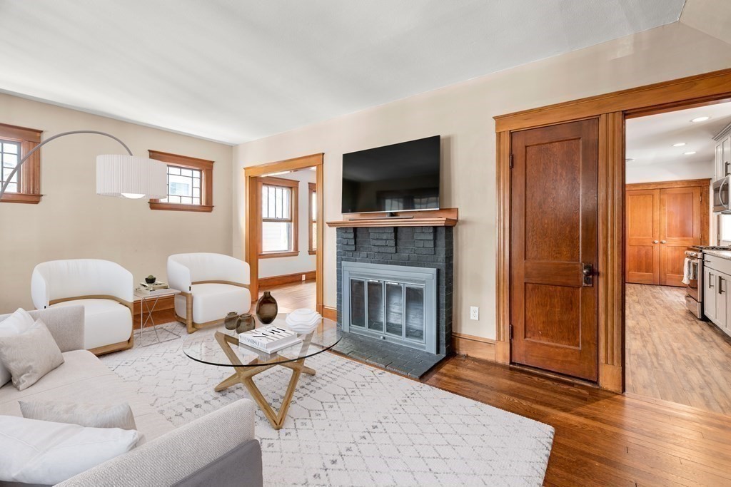 75 Florence Road Waltham, MA 02453 - Photo 9 of 26