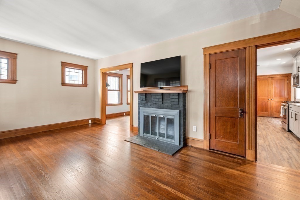 75 Florence Road Waltham, MA 02453 - Photo 10 of 26