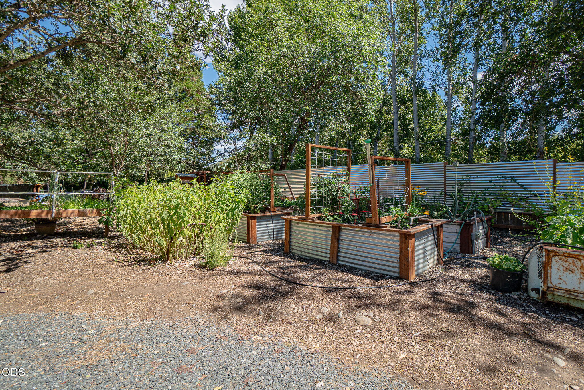 1800 Lampman Road Gold Hill, OR 97525 - Photo 31 of 53 Gallery Image 31