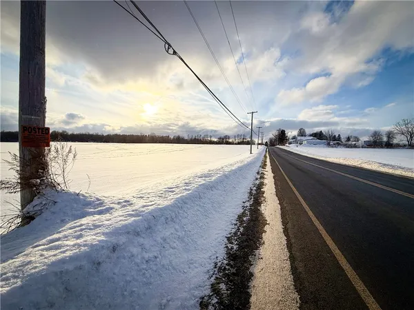 $299,900 | 13108 Ridge Road, Wolcott, NY 14590