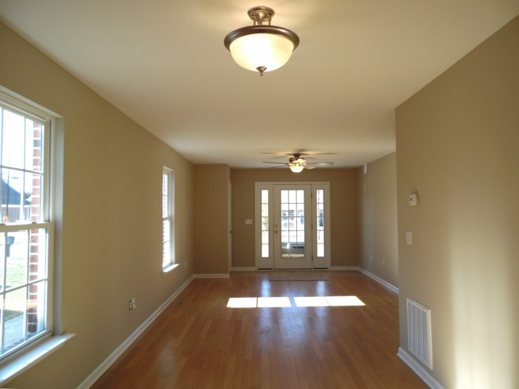 2216 Sherwood Road Kingsport, TN 37664 - Photo 6 of 33 Photo 6