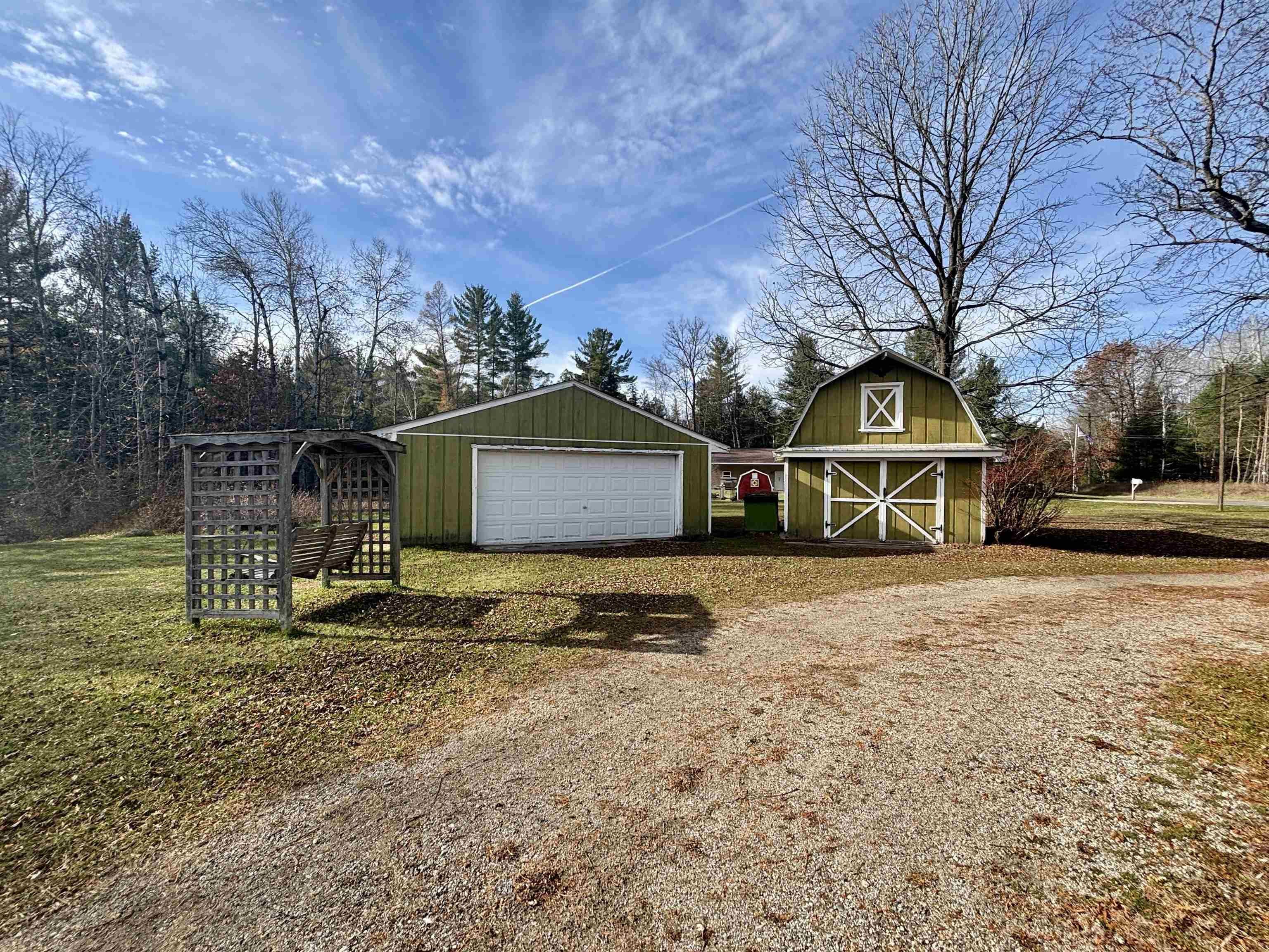 421 West Washington Road Farwell, MI 48622 - Photo 2 of 32