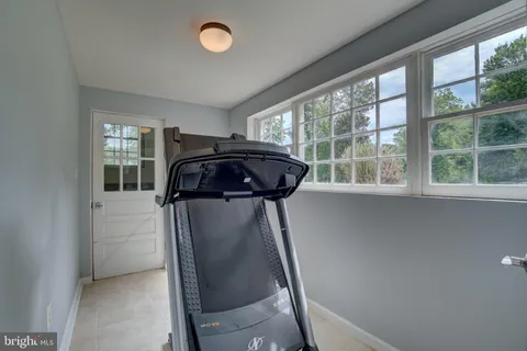 $950,000 | 900 Walker Road, Great Falls, VA 22066