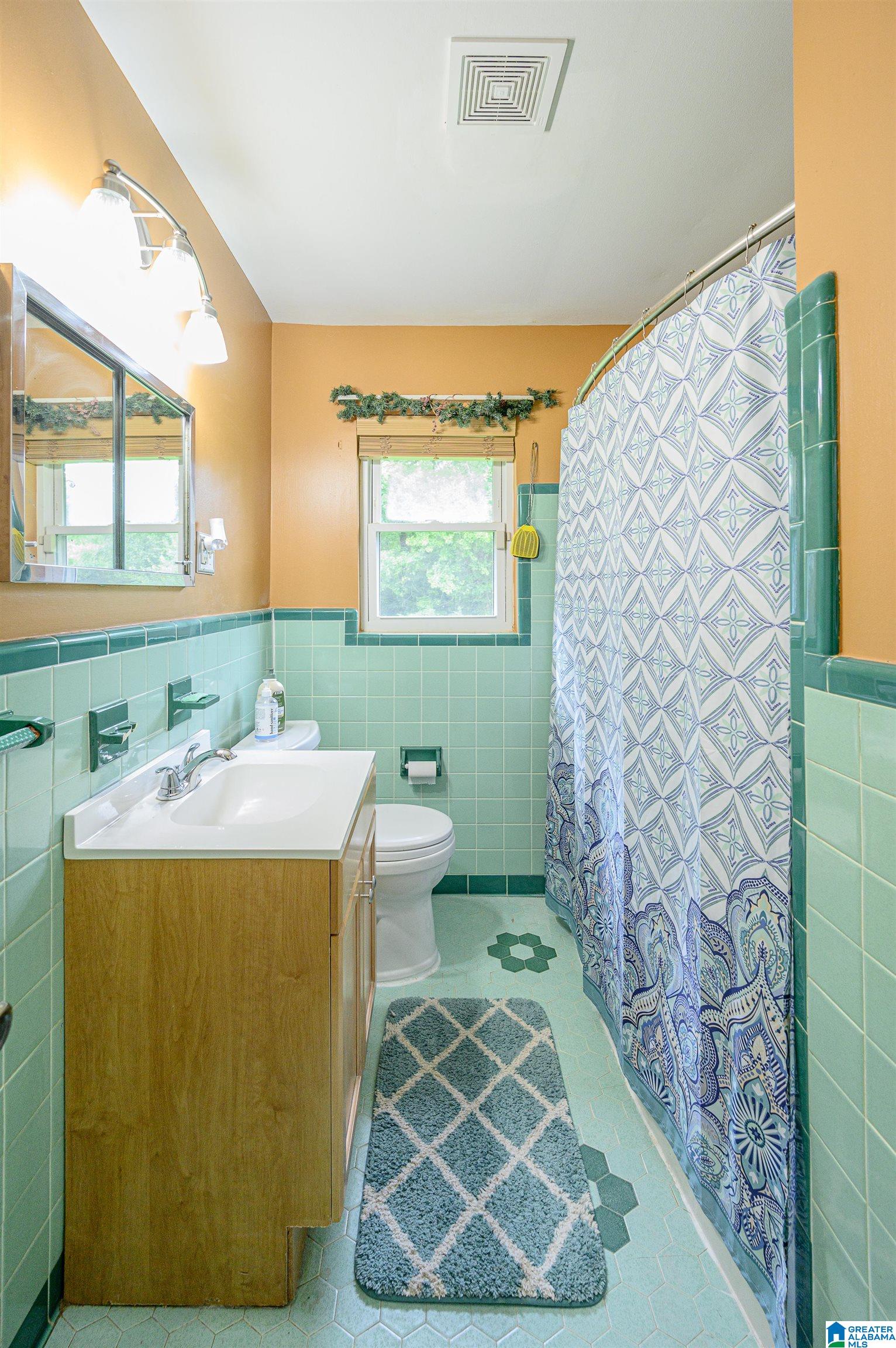 221 Porter Crest Road Graysville, AL 35073 - Photo 12 of 32
