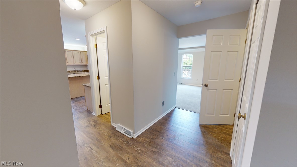 28915 Alton Road Wickliffe, OH 44092 - Photo 9 of 26 Gallery Image 9