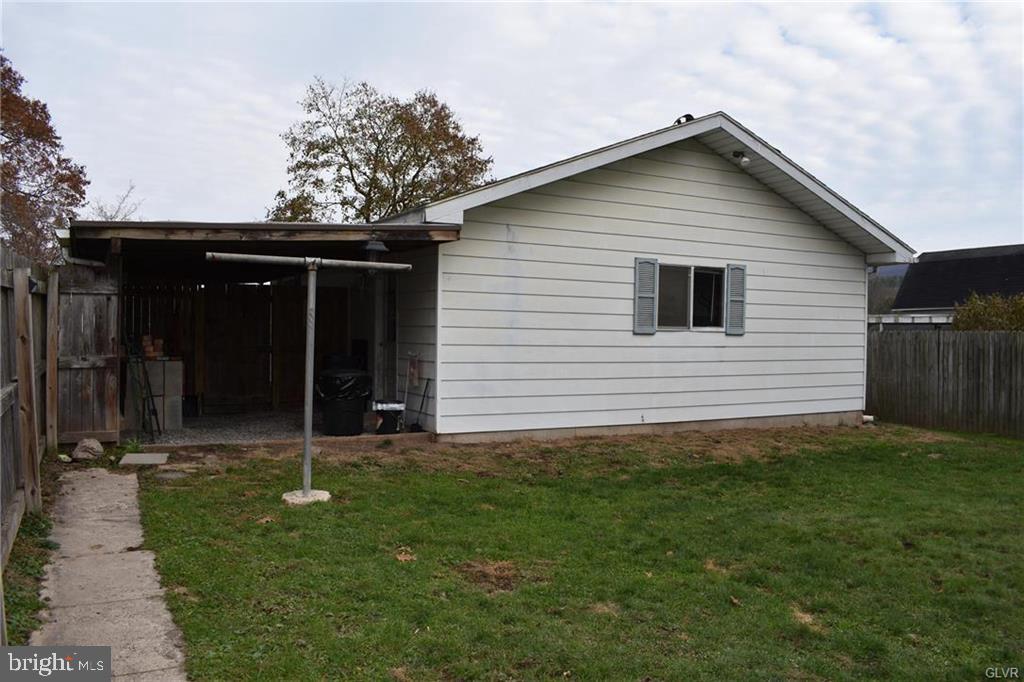 52 Andreas Road Andreas, PA 18211 - Photo 5 of 17 Detached garage front view