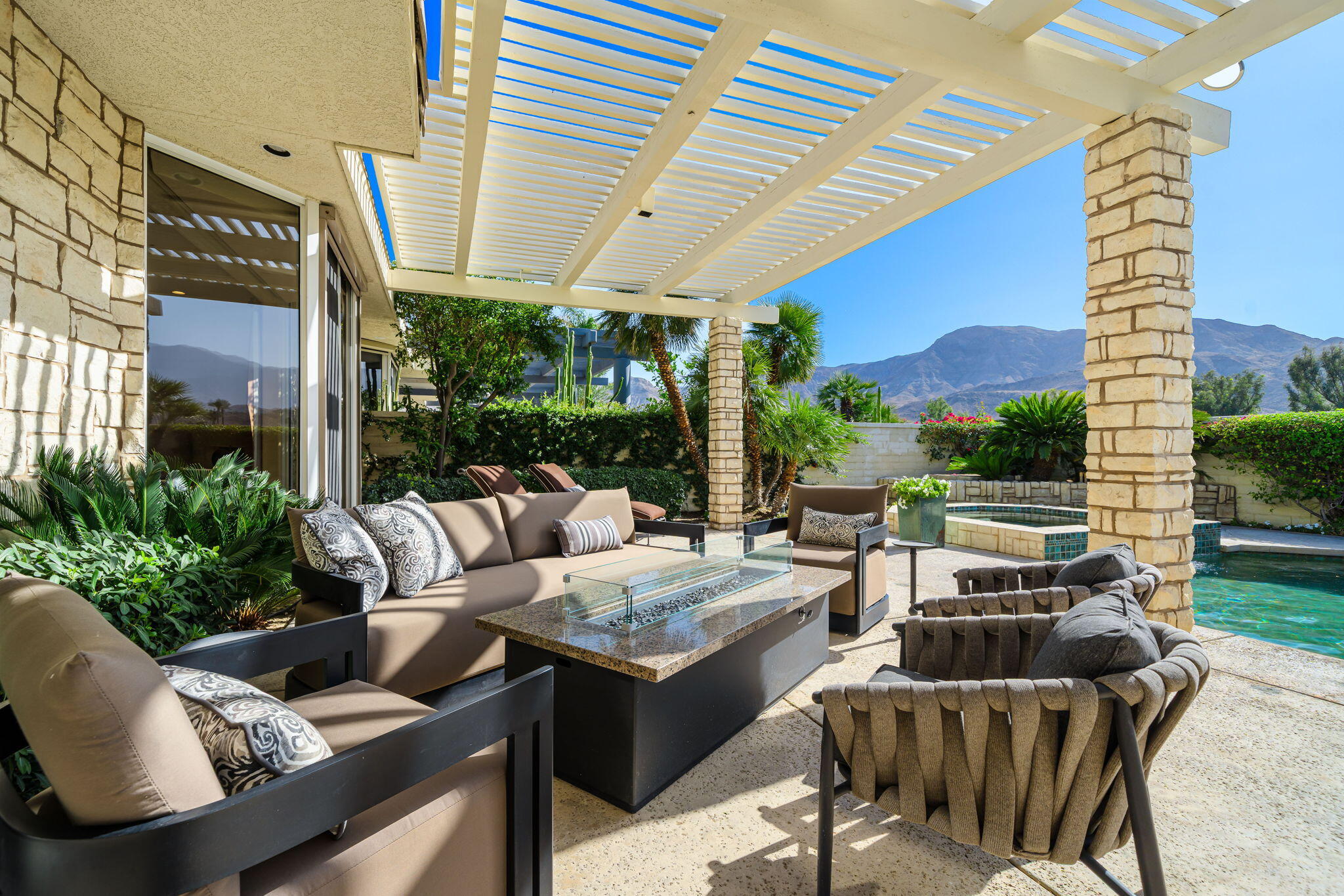74 Mayfair Drive Rancho Mirage, CA 92270 - Photo 13 of 64 Great patio seating area with views