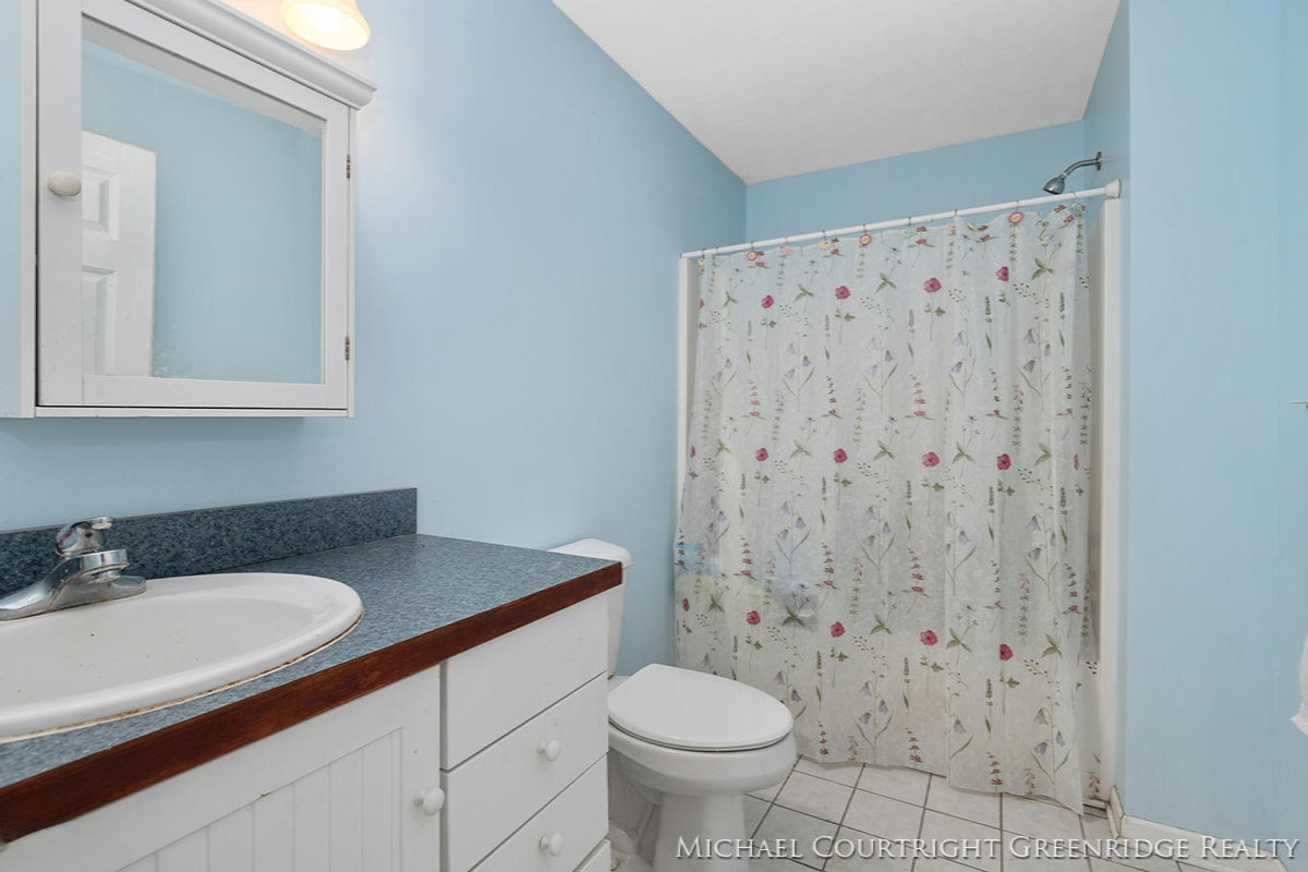 721 West Freeport Road Freeport, MI 49325 - Photo 11 of 16 IMG_1011