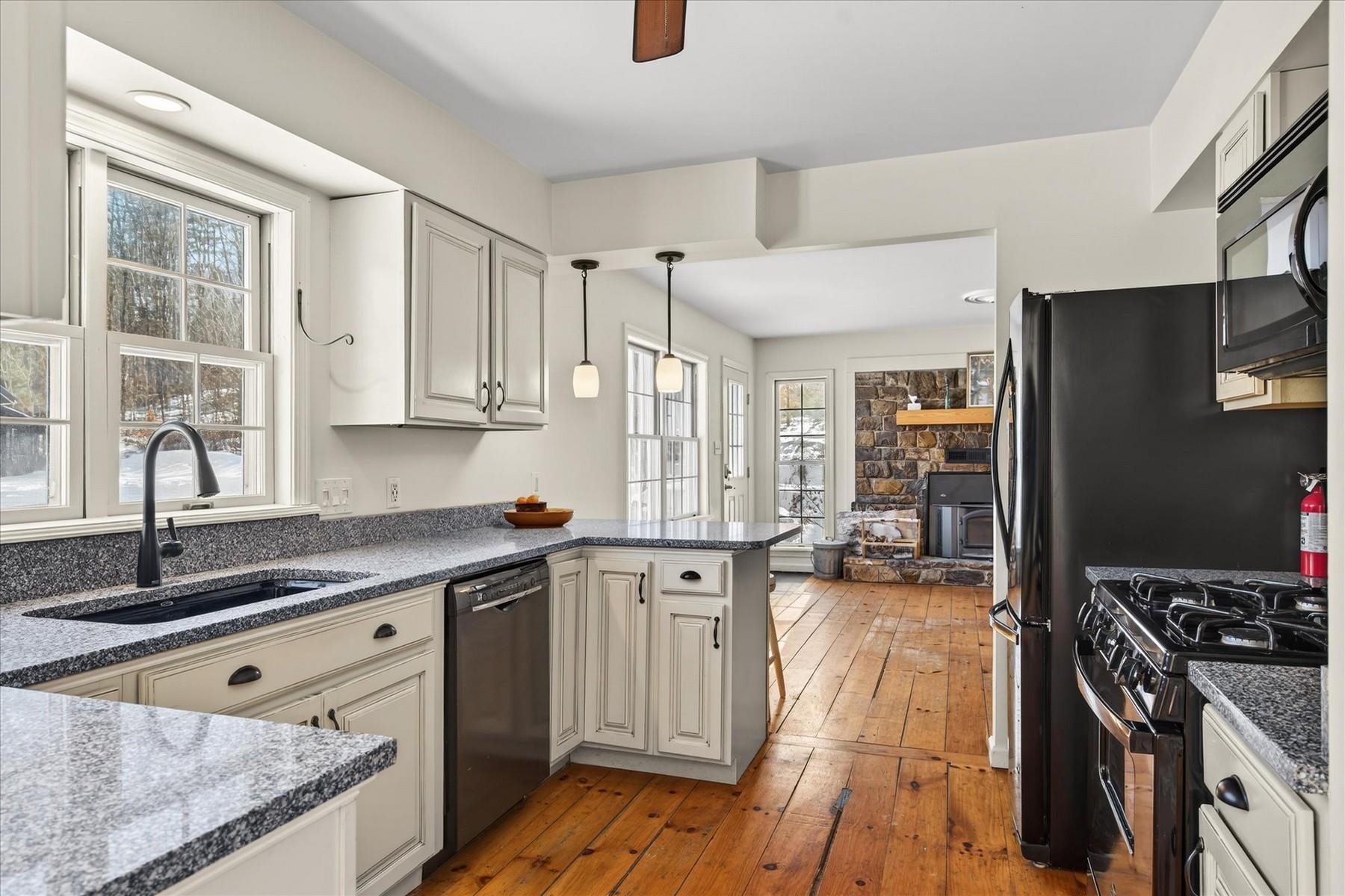 4030 Walker Mountain Road Clarendon, VT 05777 - Photo 14 of 56