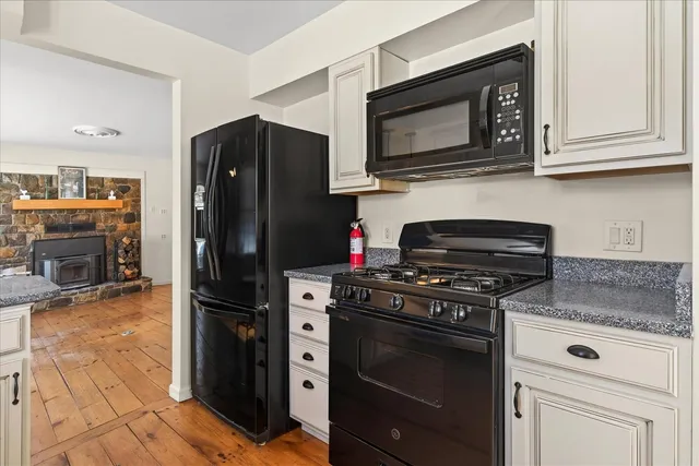 $435,000 | 4030 Walker Mountain Road, Clarendon, VT 05777