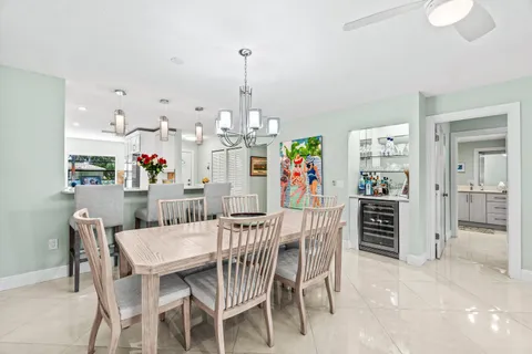 $39,990 | 24 Stratford Drive East, Unit D, Boynton Beach, FL 33436