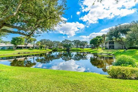 $39,990 | 24 Stratford Drive East, Unit D, Boynton Beach, FL 33436