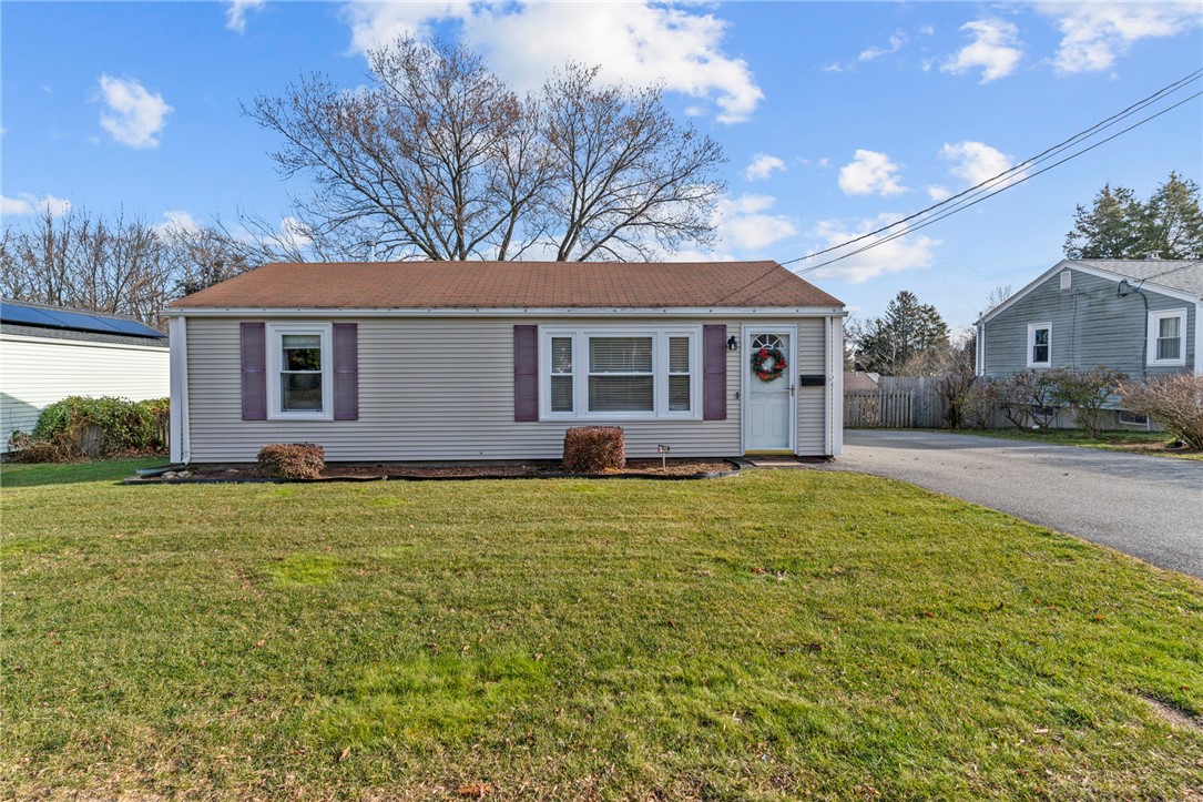 28 Valley Road East Greenwich, RI 02818 - Photo 2 of 22 Gallery Image 2