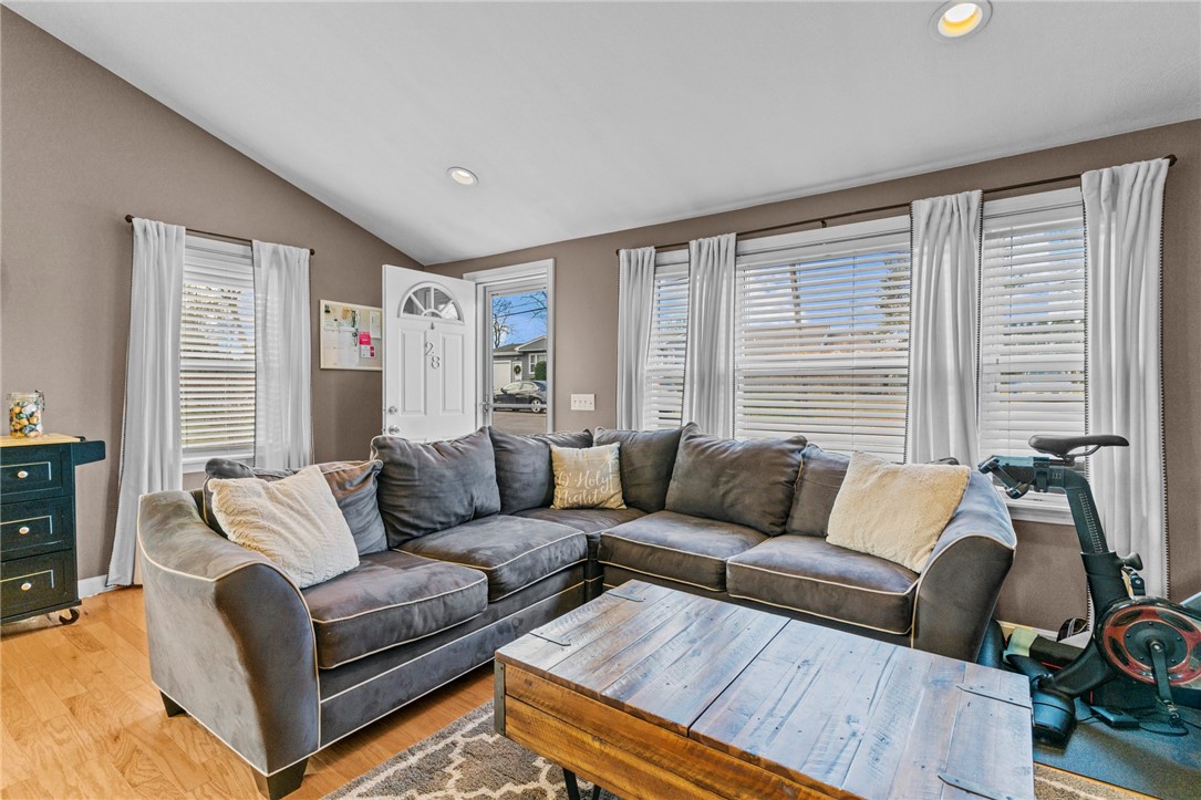 28 Valley Road East Greenwich, RI 02818 - Photo 5 of 22 Gallery Image 5