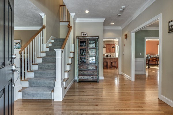 41 Dunelm Road Bedford, MA 01730 - Photo 5 of 26 Gallery Image 5